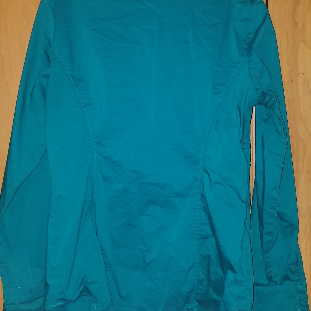 Torquise button down blouse - Picture 4 of 4